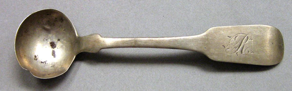 1962.0240.847.001 Salt spoon upper surface