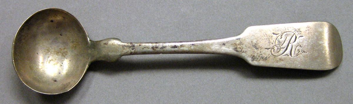 1962.0240.847.002 Salt spoon upper surface
