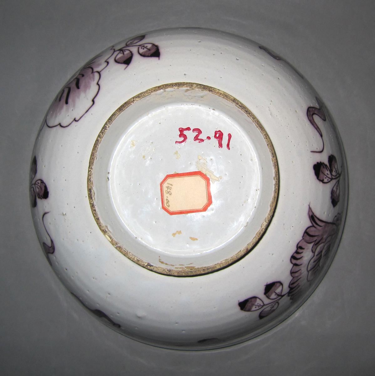 1952.0091 Delft bowl underside