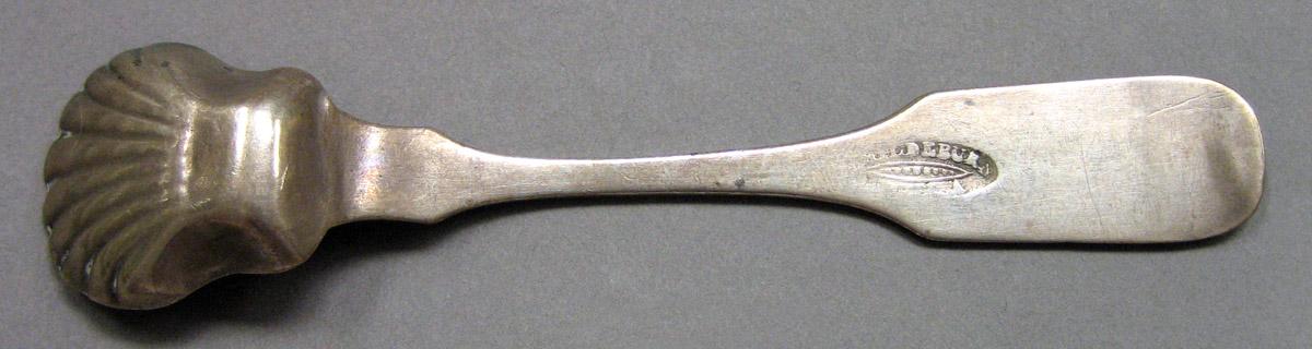 1962.0240.854.002 Salt spoon underside