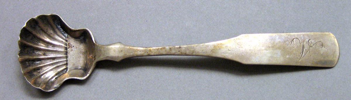 1962.0240.855 Salt spoon  upper surface