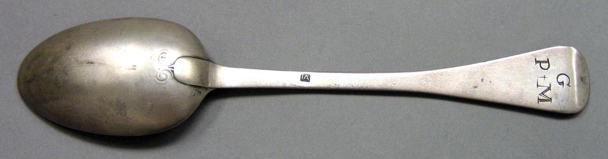 1962.0240.868 Tablespoon underside