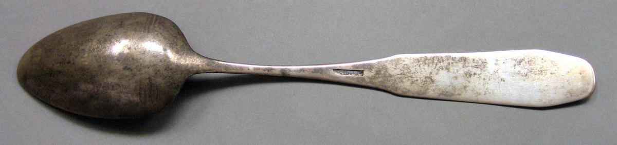 1962.0240.877 Tablespoon underside