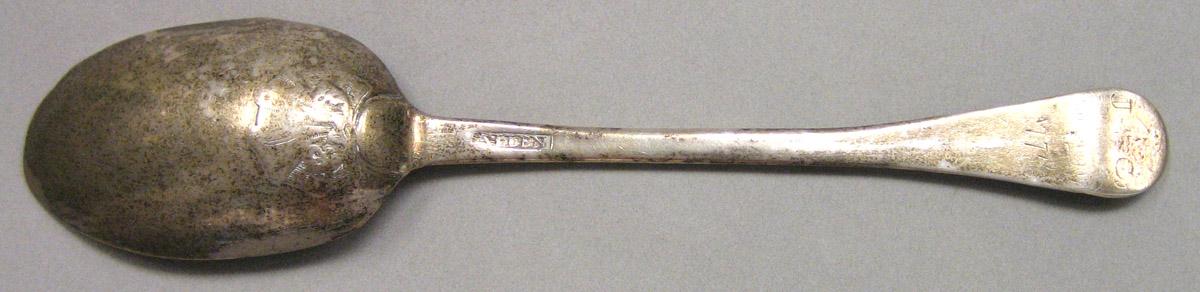 1962.0240.883 Tablespoon underside