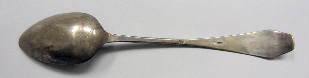1962.0240.889 Silver Spoon underside