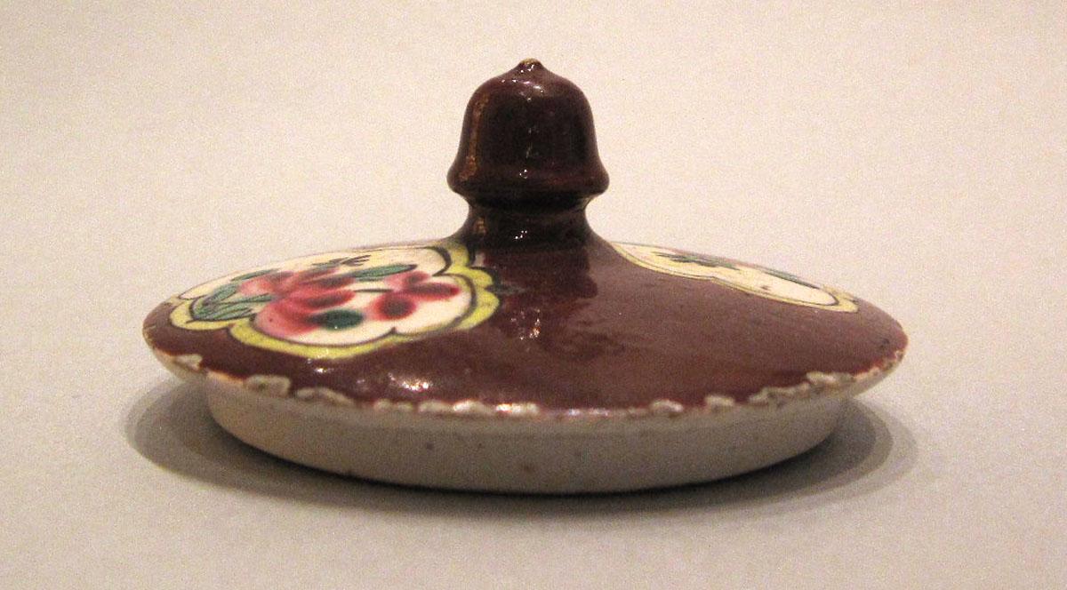 1955.0136.009 b Teapot lid