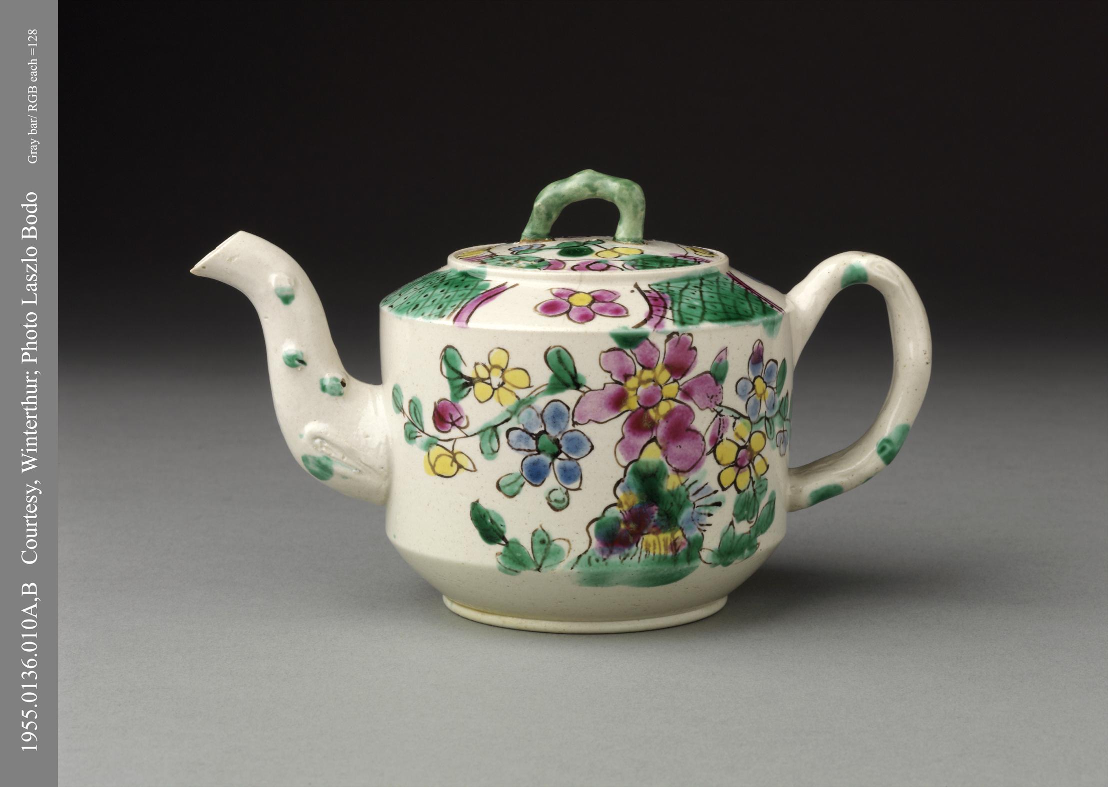 1955.0136.010 A, B Teapot