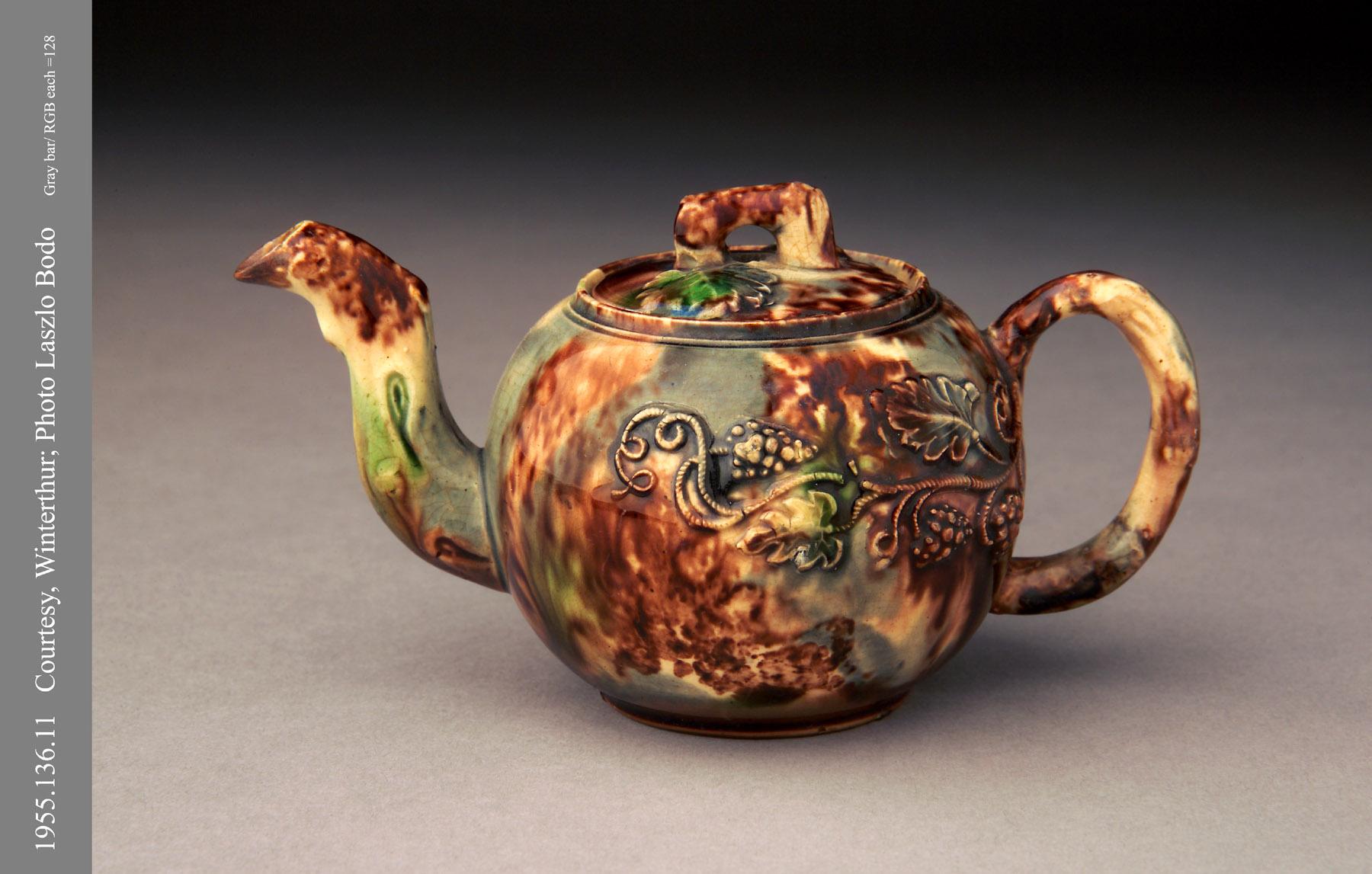 1955.0136.011 A, B Creamware teapot