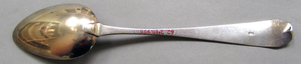 1962.0240.995 Silver Spoon underside