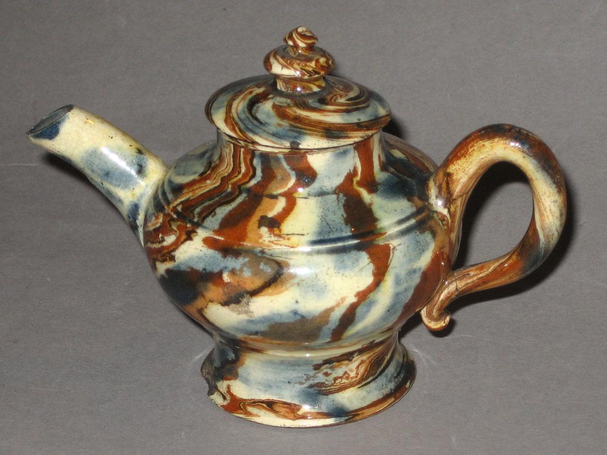 1955.0136.016.001 A, B Teapot