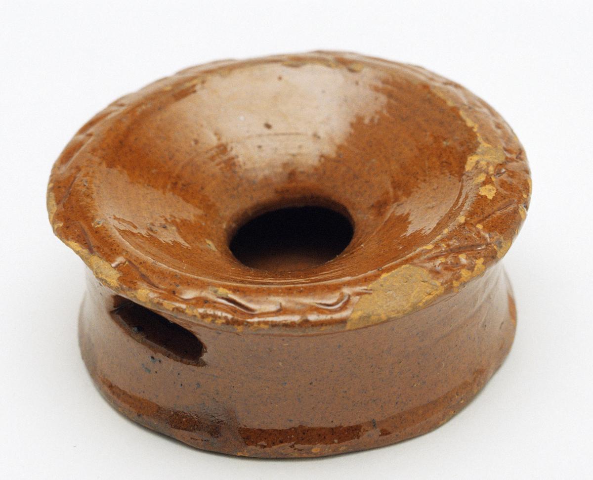 1962.0514 Inkstand