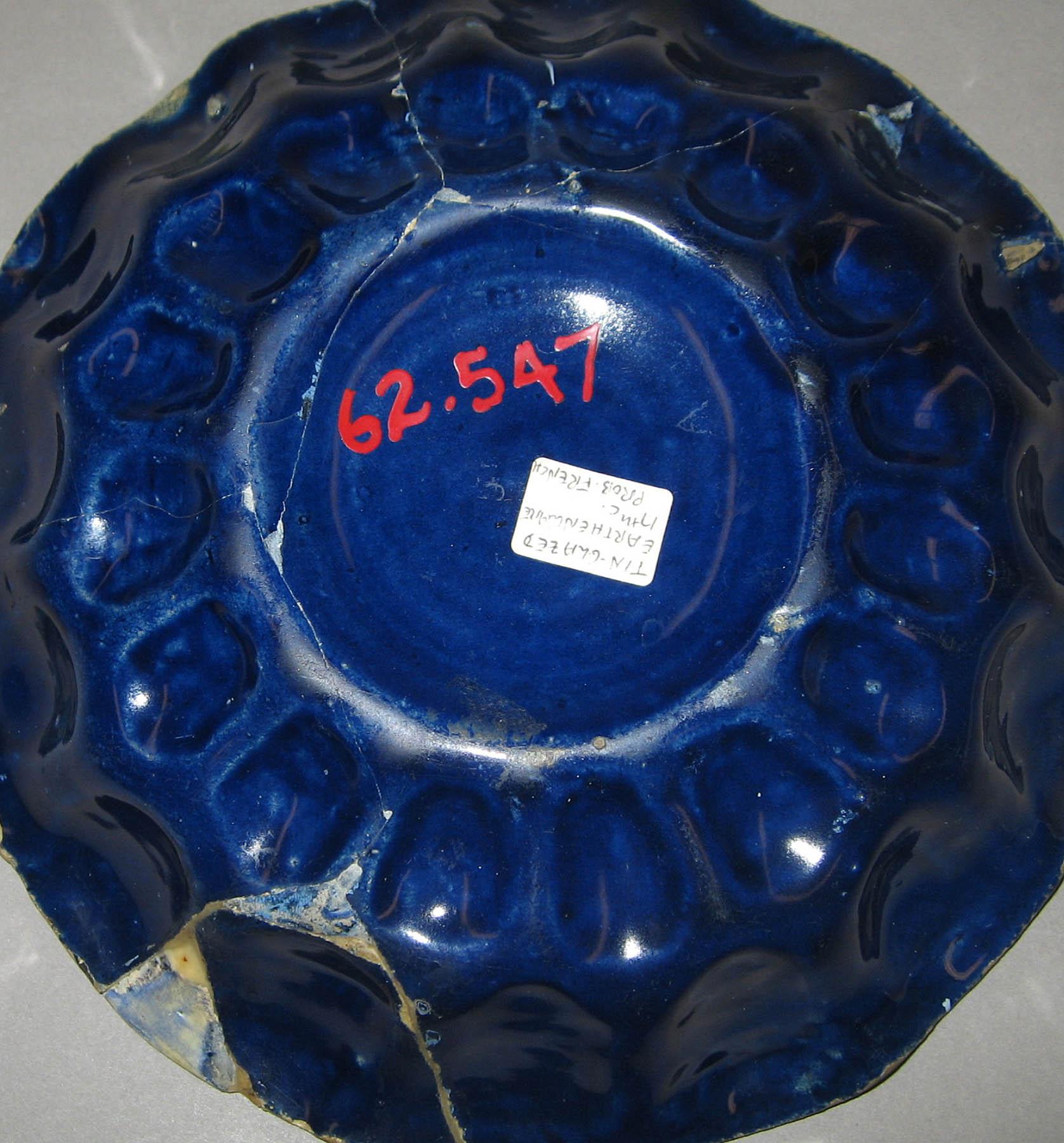 1967.0547 Earthenware bowl (underside)