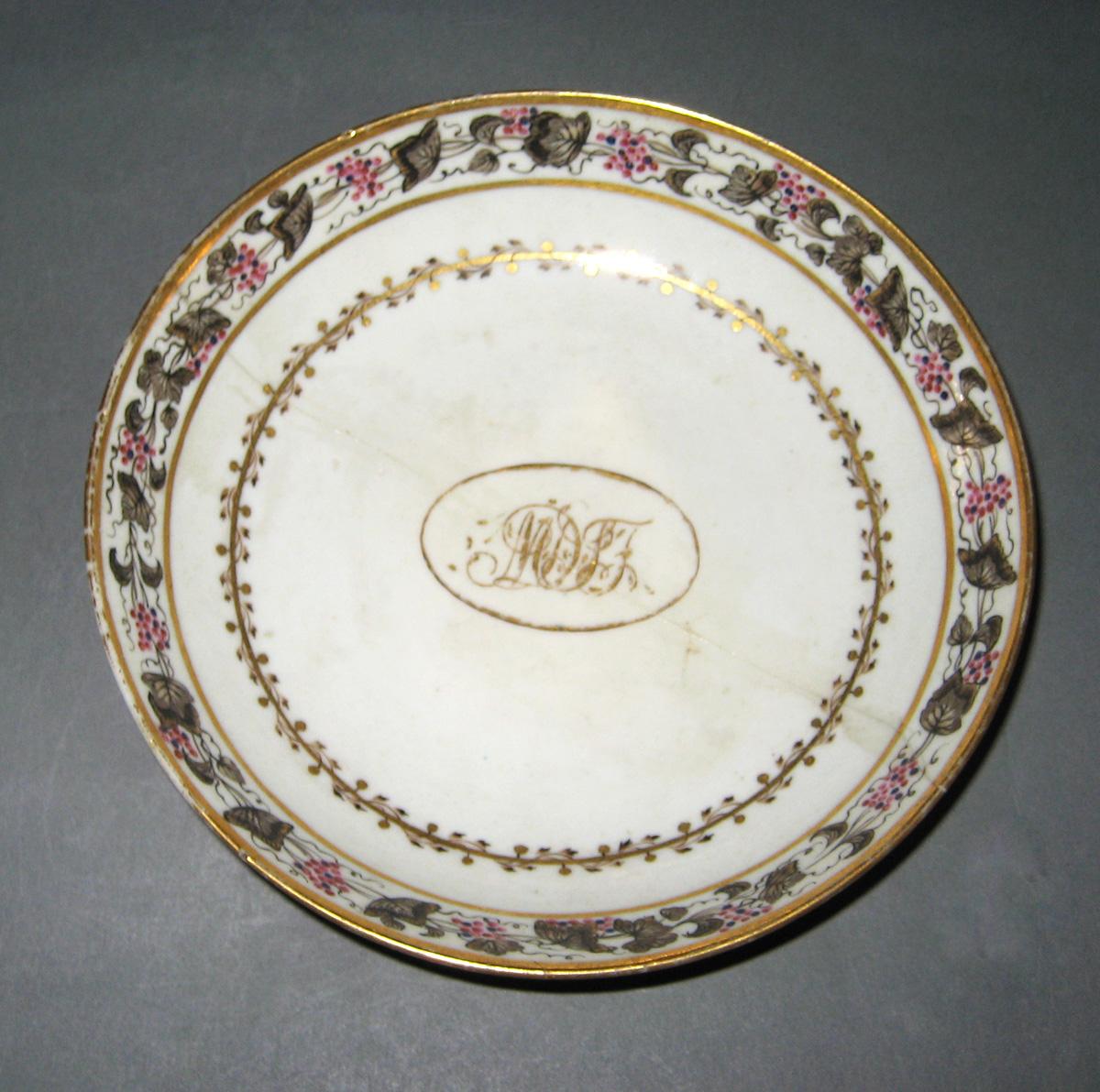 1962.0562 Saucer