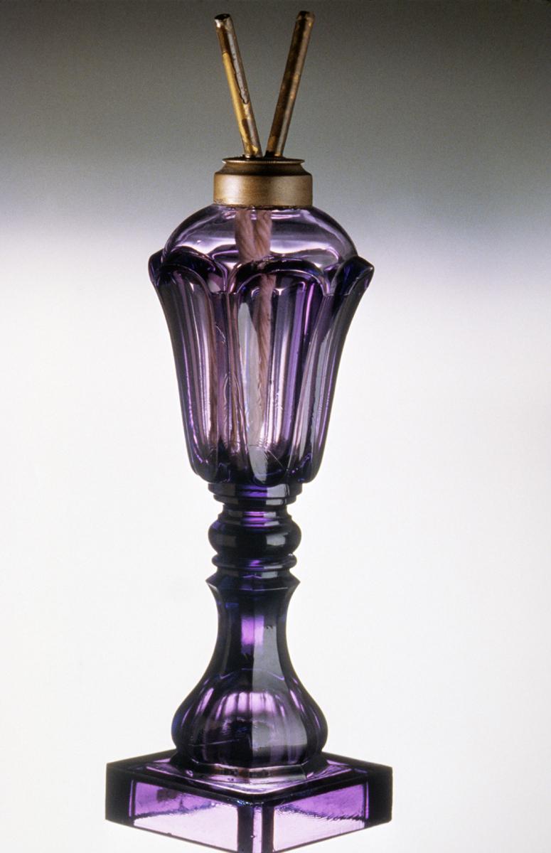 1962.0593.001 Lamp, View 2