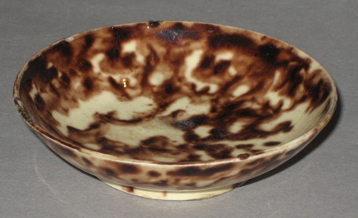 1955.0136.023 Miniature saucer