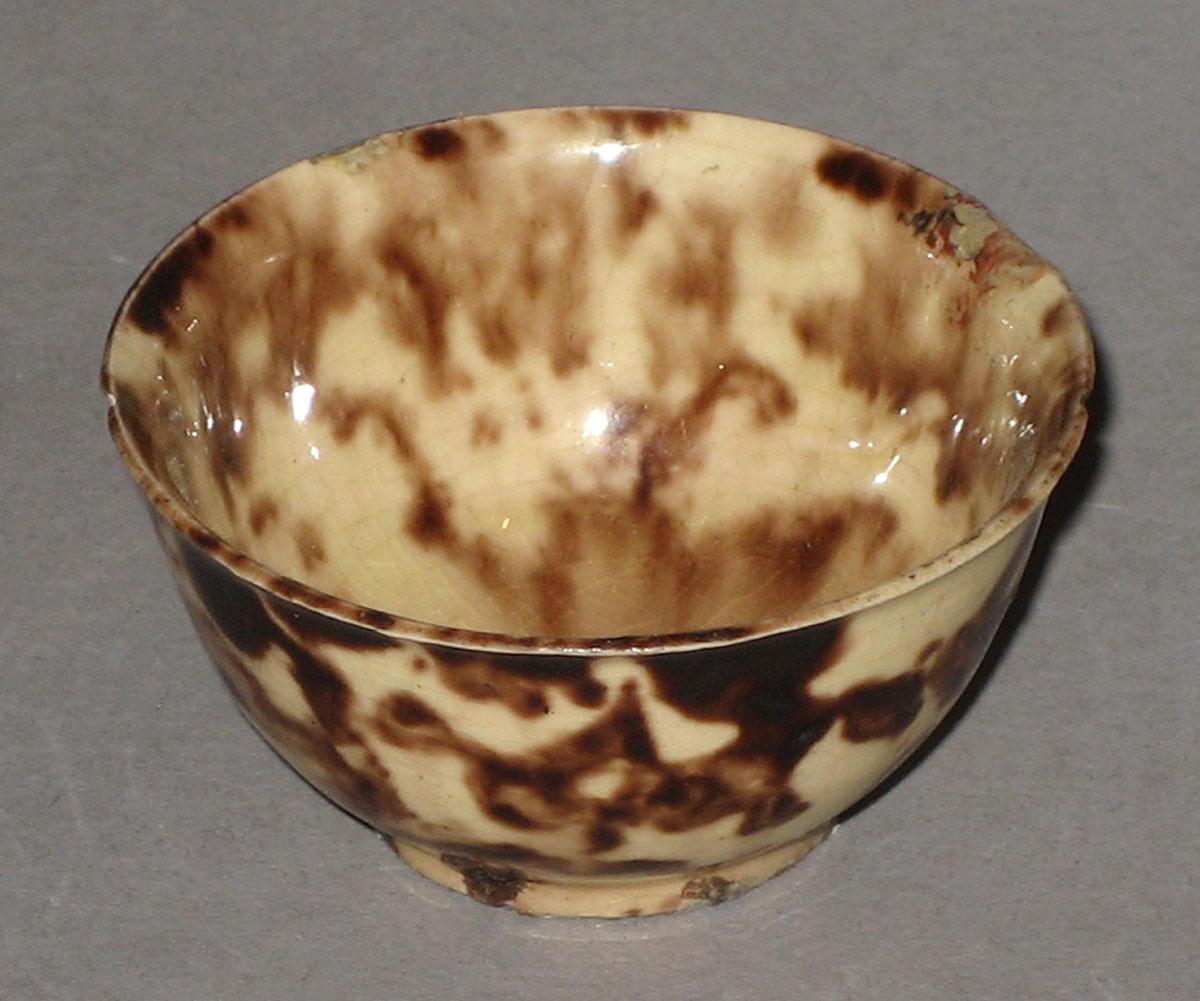 1955.0136.024 Miniature teabowl