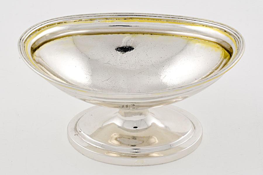 1963.0007.001 Salt Cellar