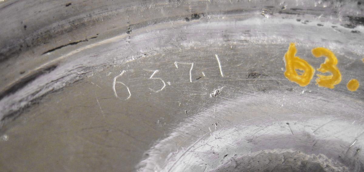 1963.0007.001 Salt, inscription 1