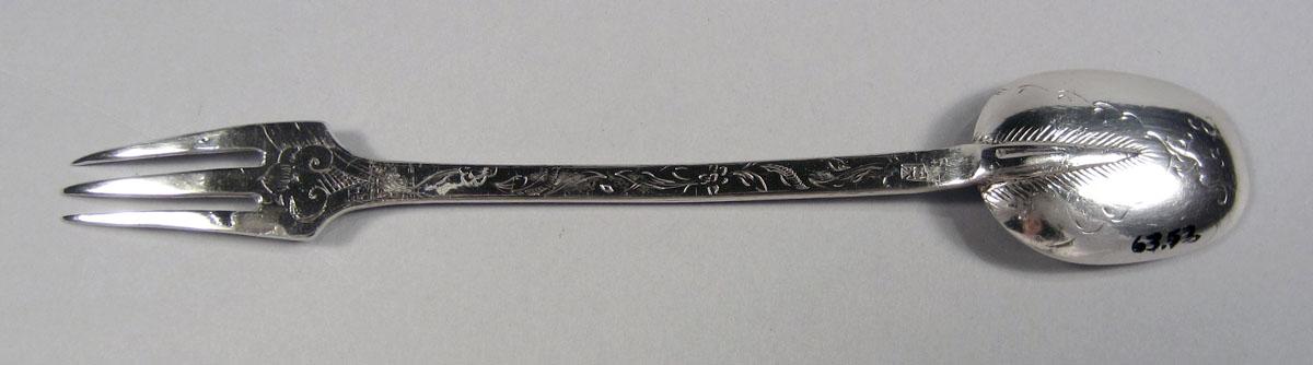 1963.0052 Silver Sucket Fork underside