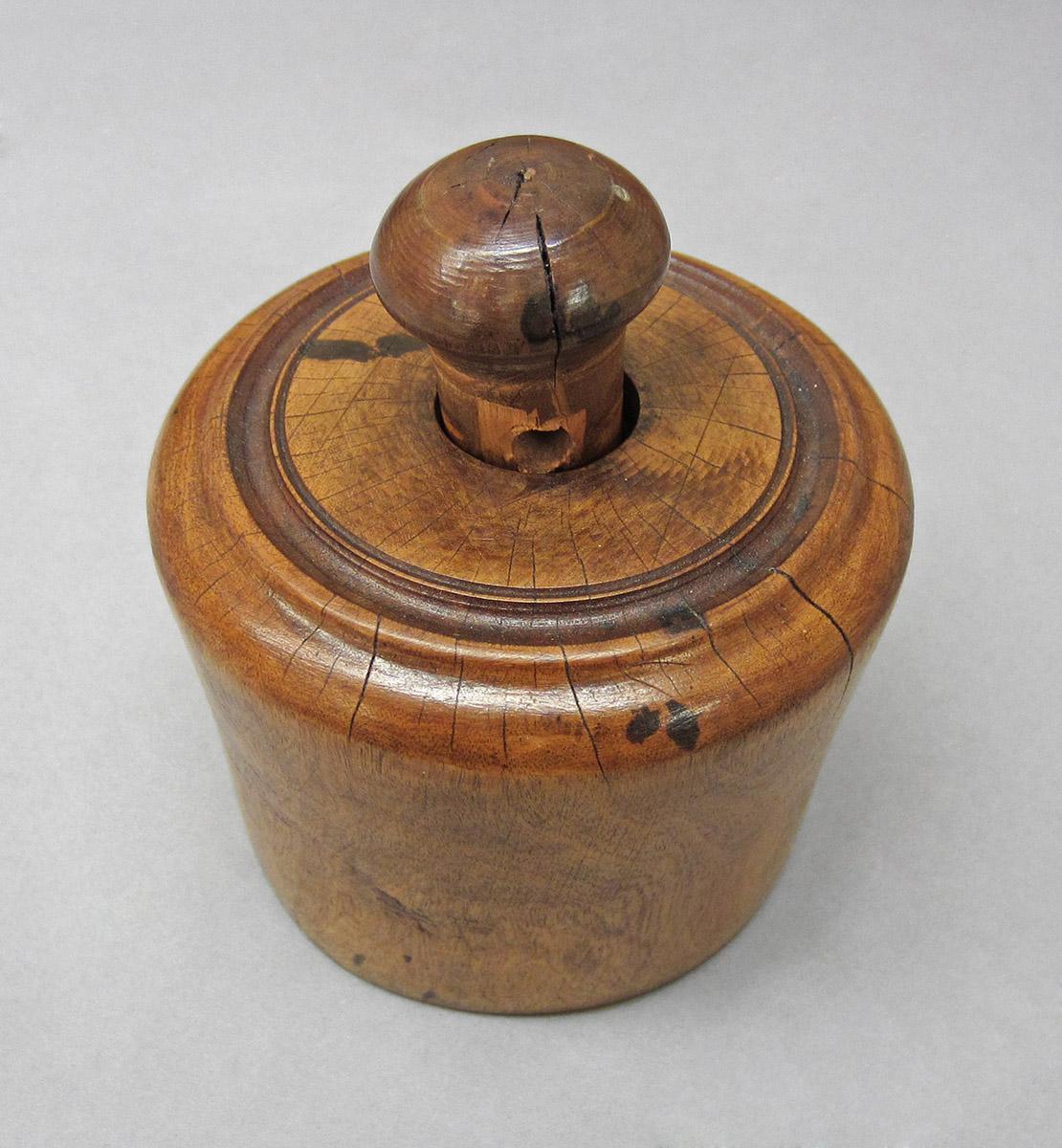 1963.0062, Butter mold, angle