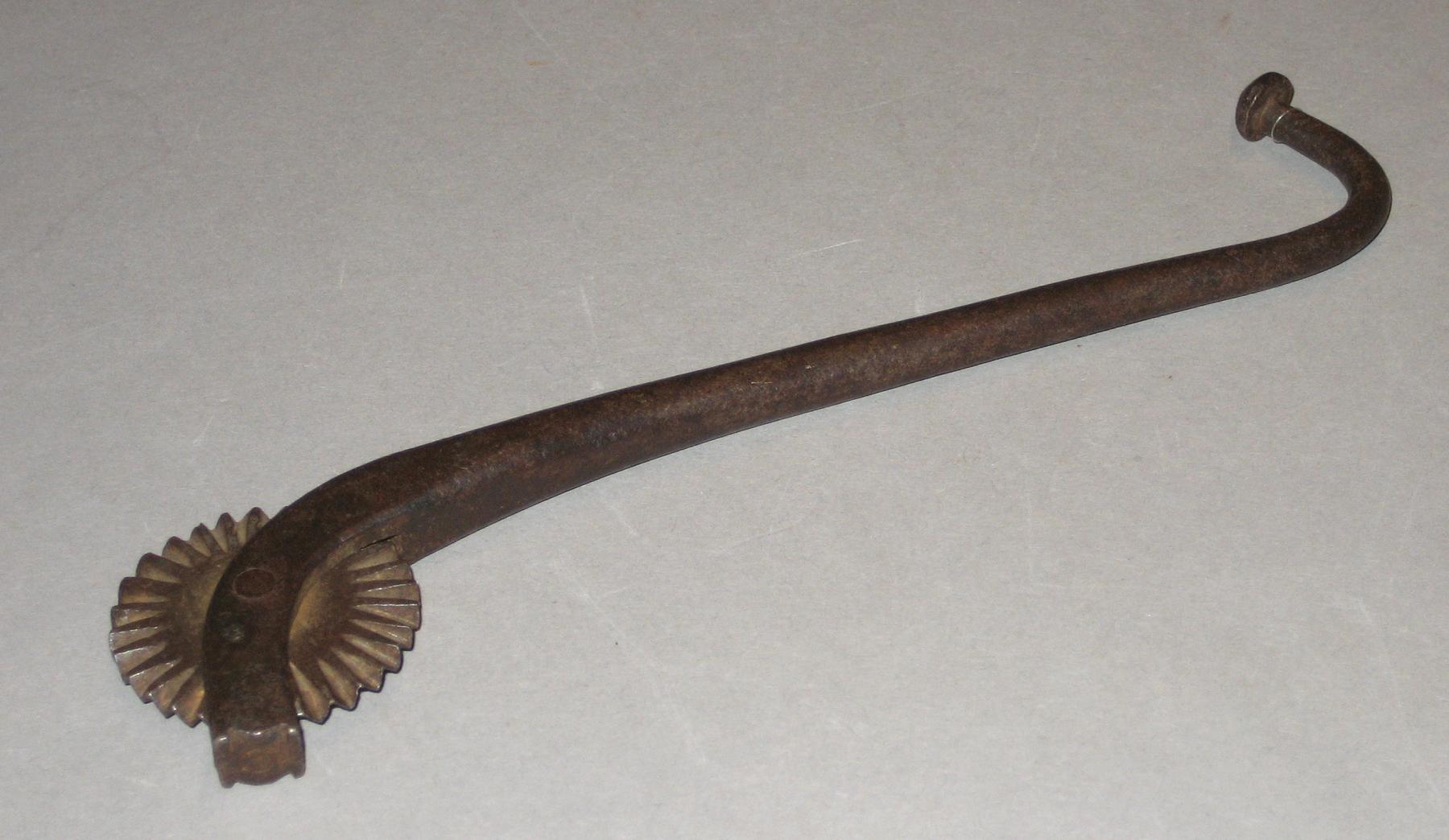 1963.0066 Pastry Crimper