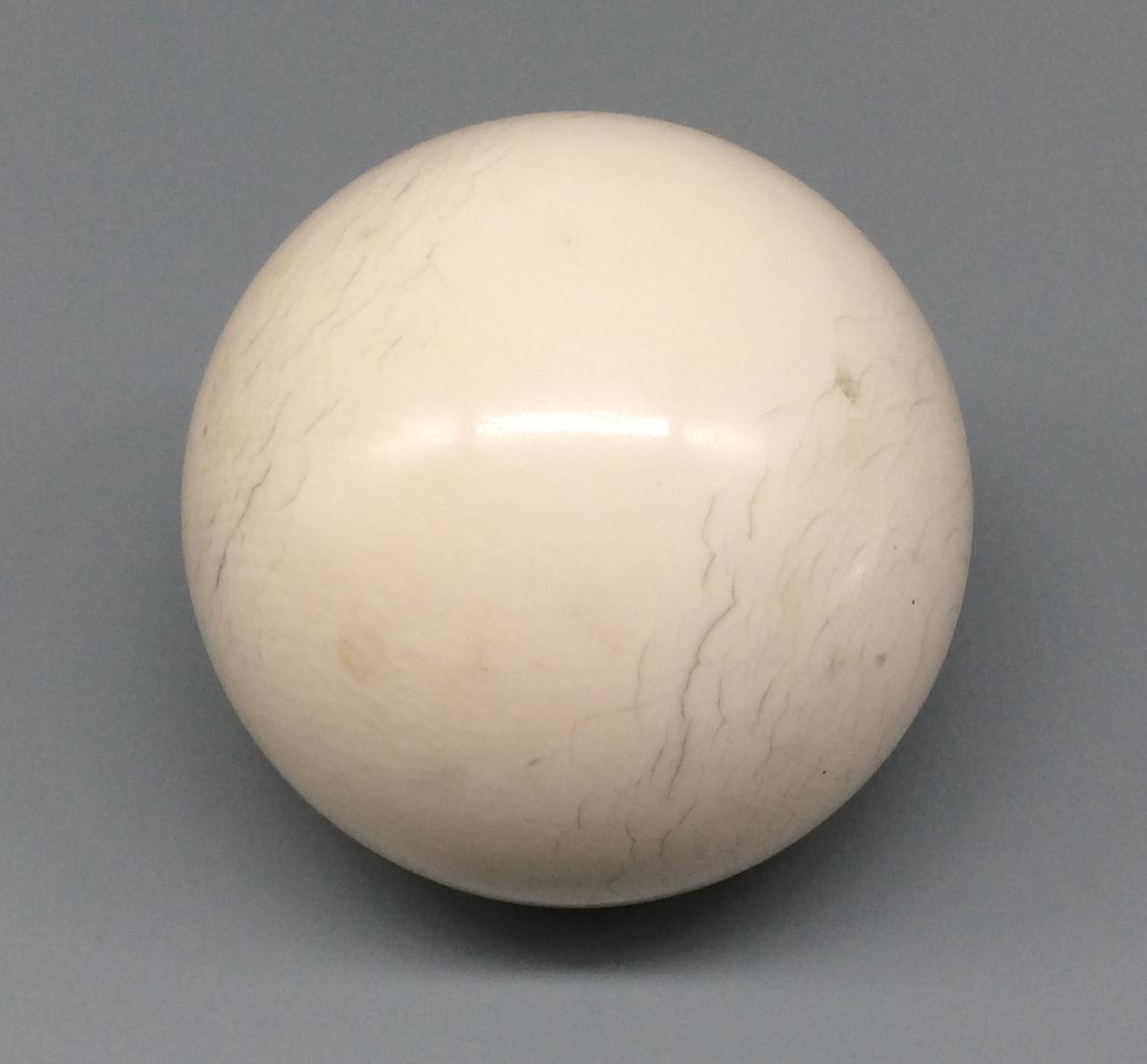 1963.0079.002 Billiard ball, view 2