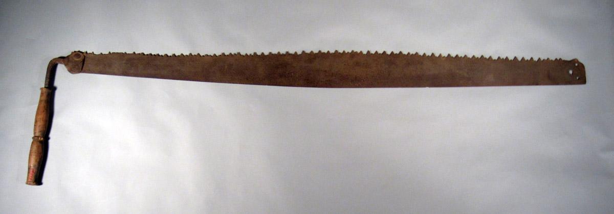 1963.0080 Cross-cut saw, Side 2