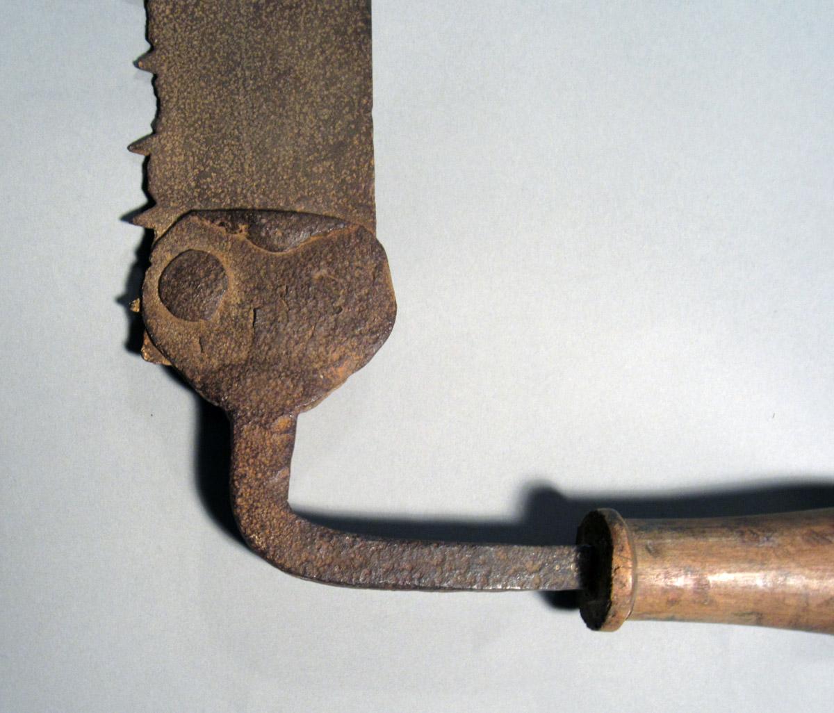 1963.0080 Cross-cut saw, Tang