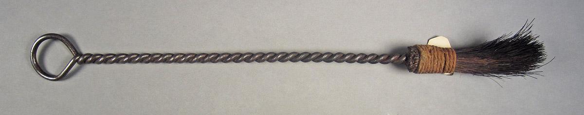 1963.0083, Brush, side 1