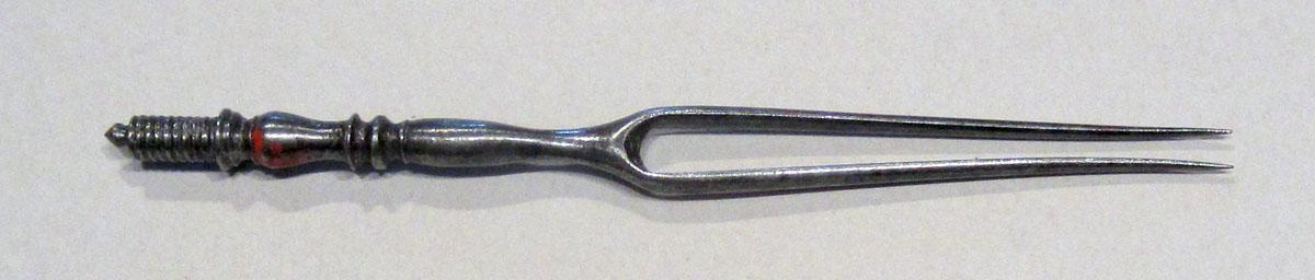 1955.0136.045 F Silver Fork