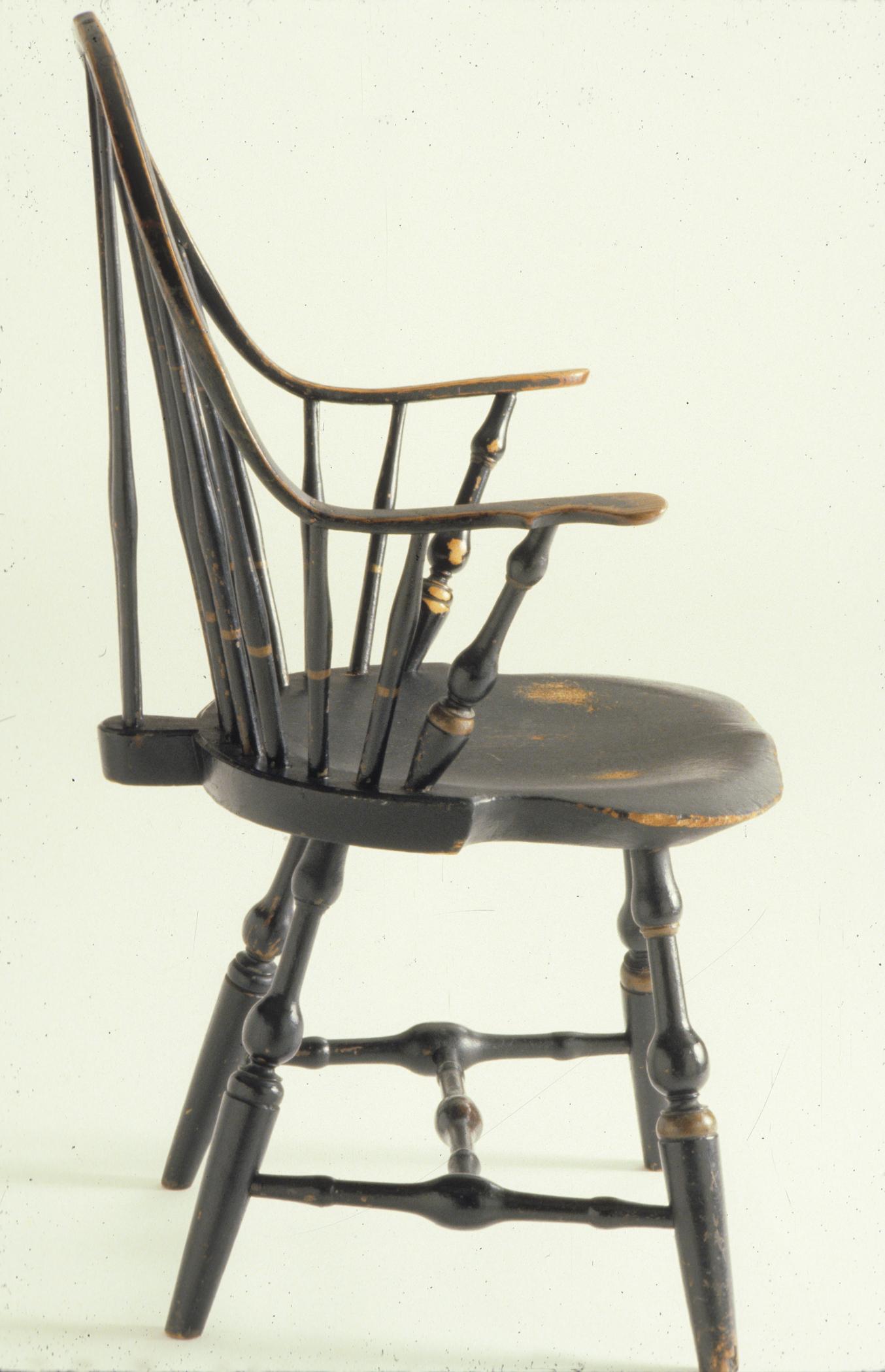 1963.0093 Chair/Windsor armchair, View 2