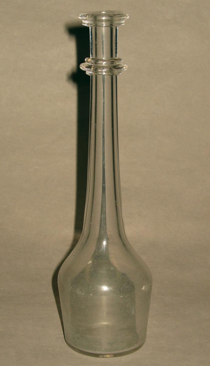 1963.0103.001 Glass punch lifter