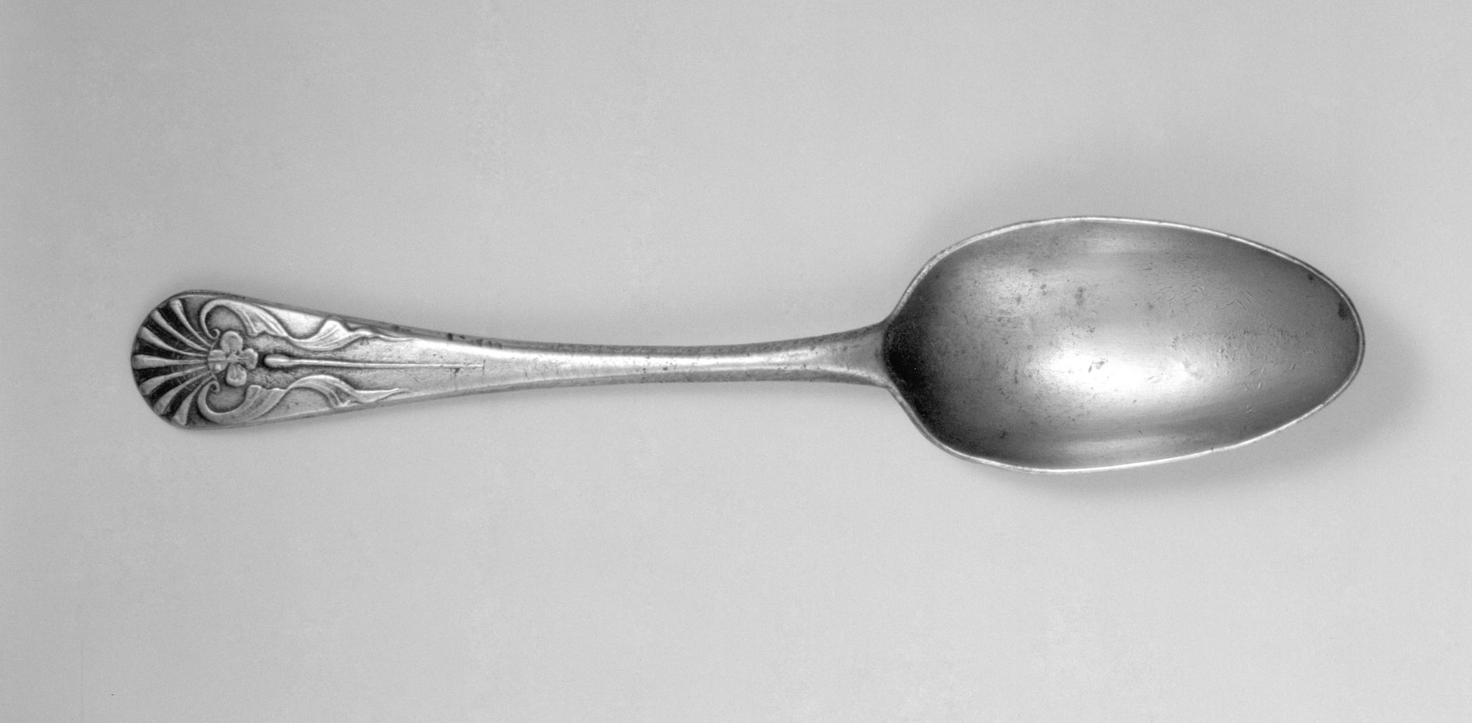 1963.0121 Pewter spoon