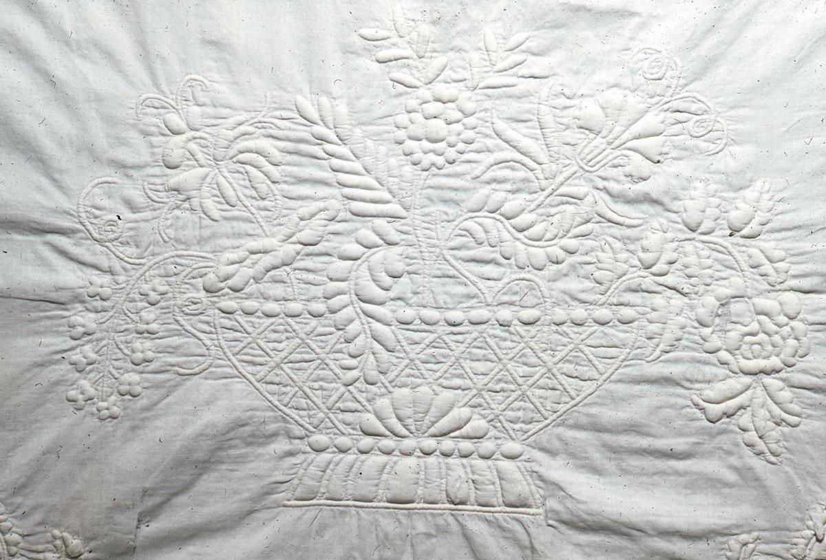 1963.0132 Tablecover