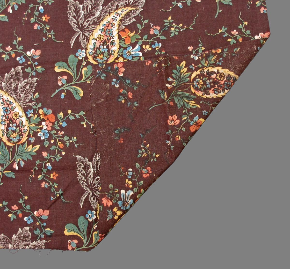 1963.0136 textile, printed folded corner