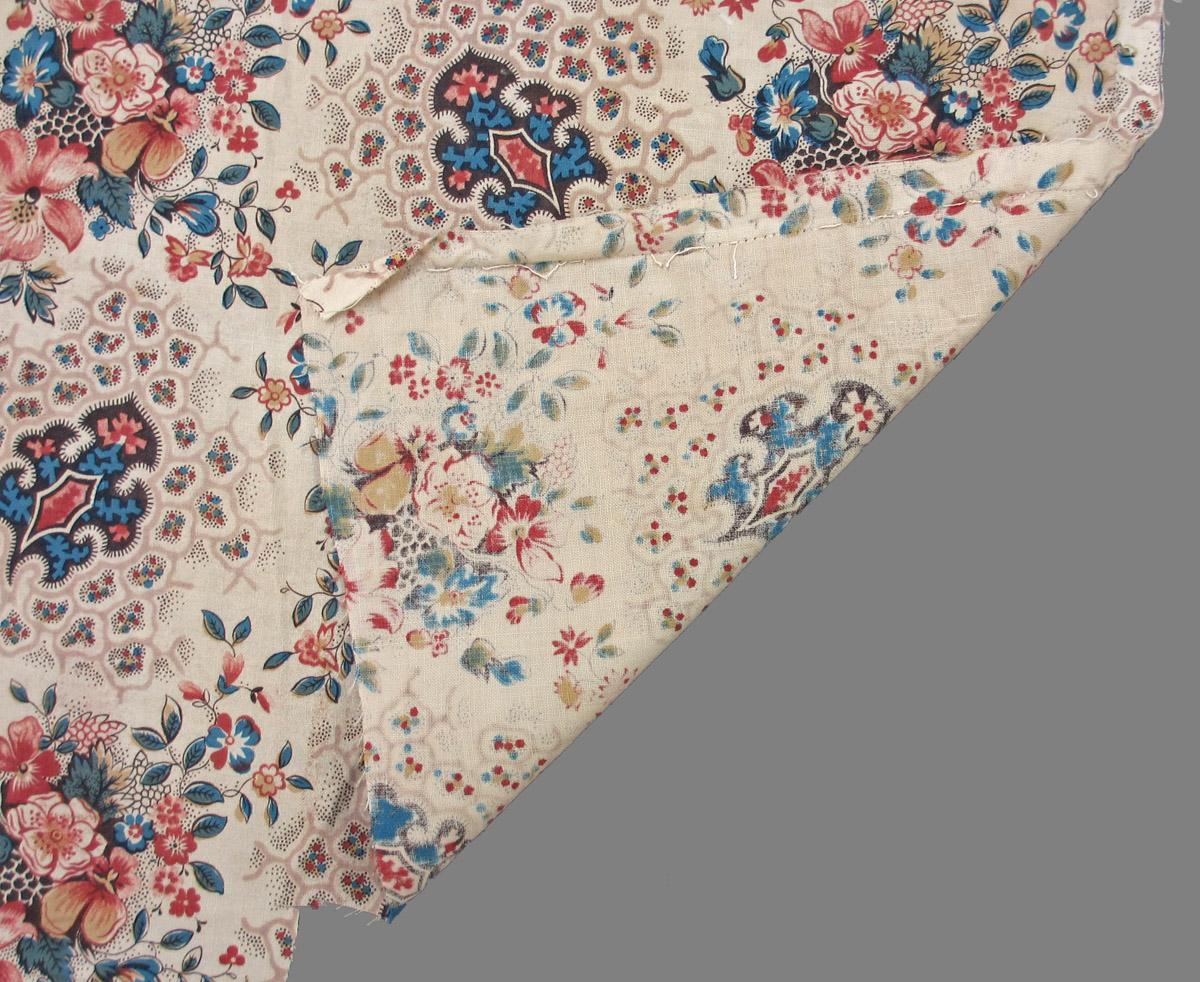 1969.0137.001 textile, printed folded corner