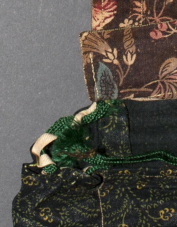 1963.0153.001 Needlework Case, Detail 4