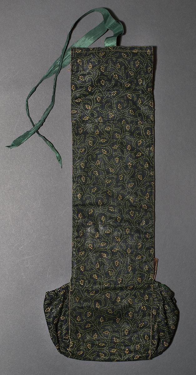 1963.0153.001-.003 Needlework Case, Verso