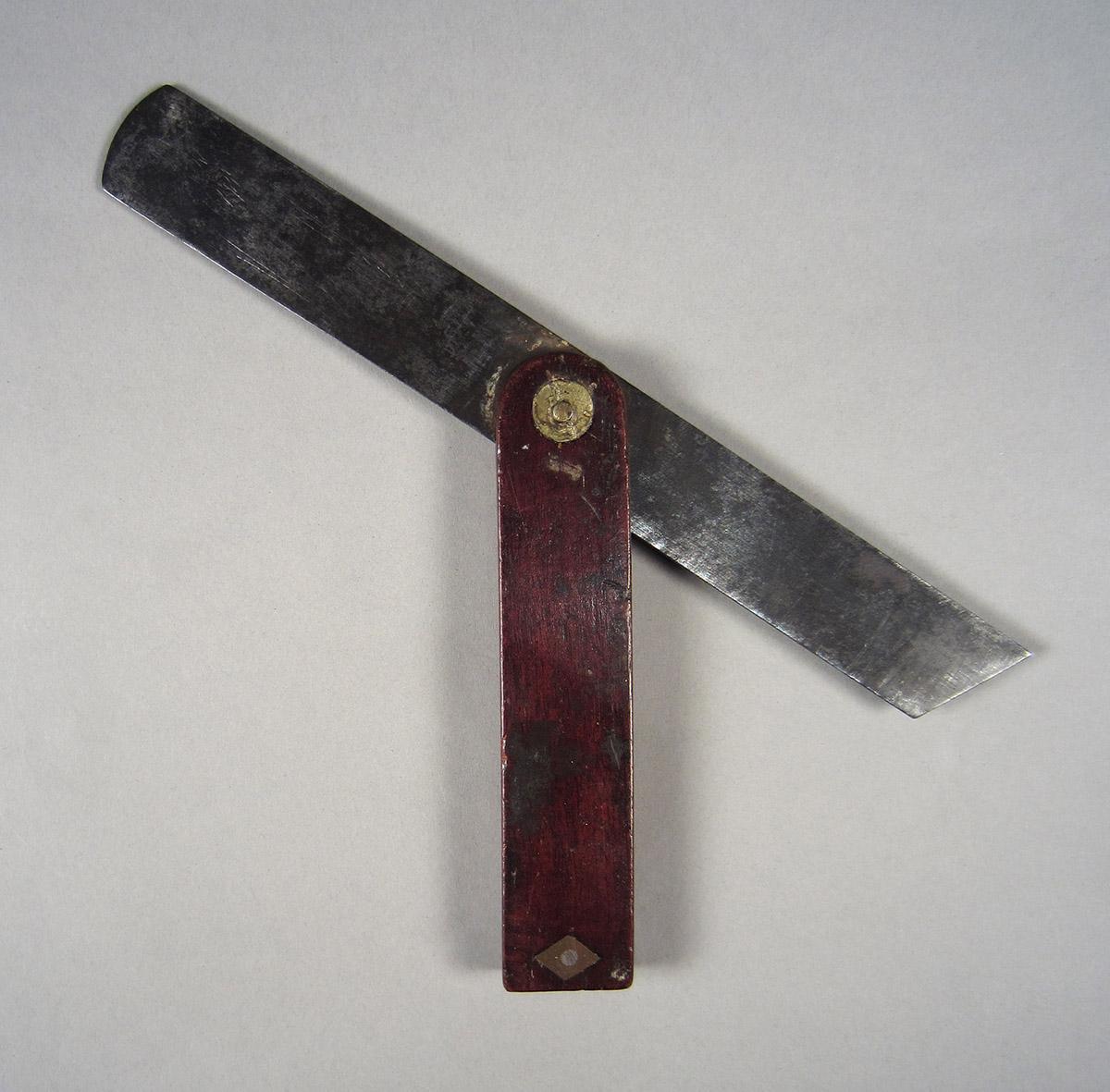 1963.0156.003 Bevel square, open side 2