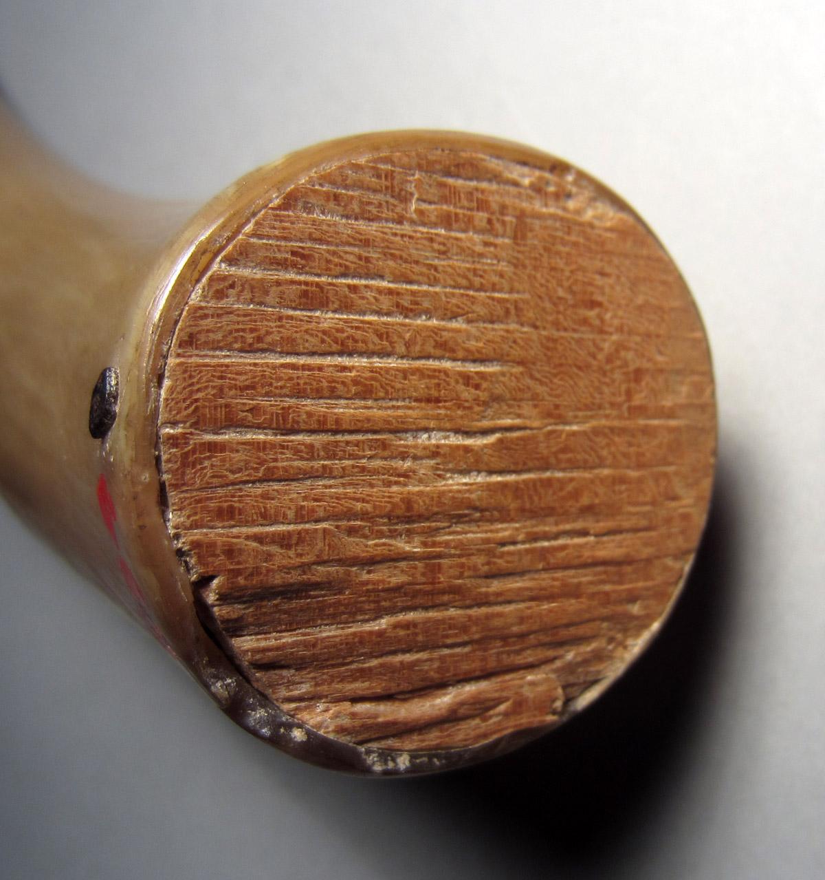 1963.0156.011 Powder horn, Base
