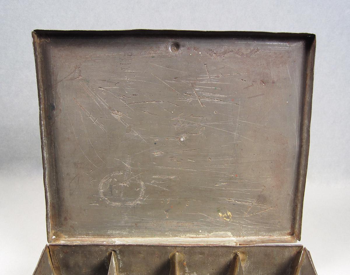 1963.0156.013, Box, inside lid