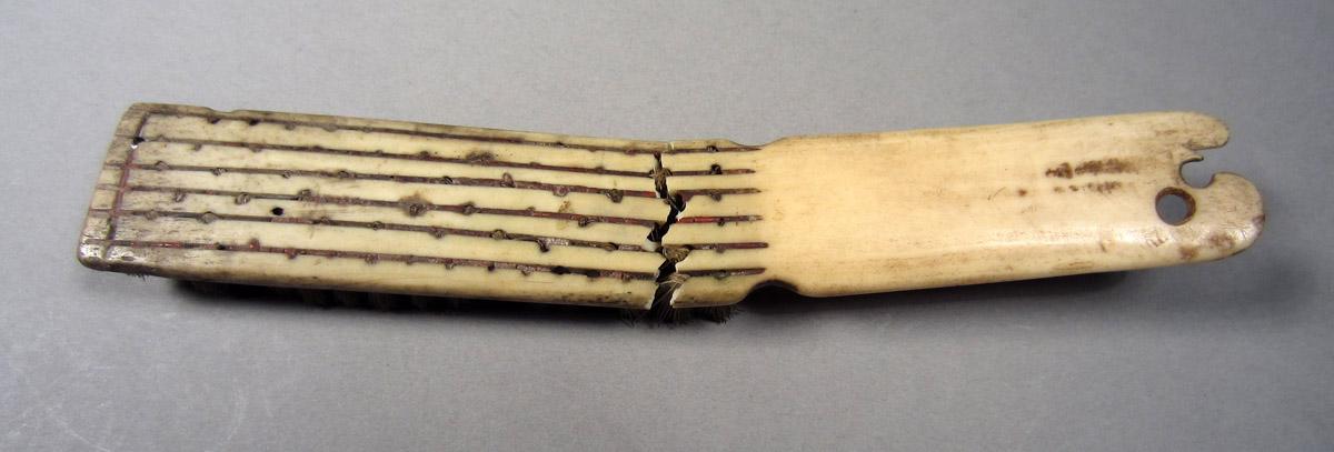 1963.0156.018 Brush, View 2