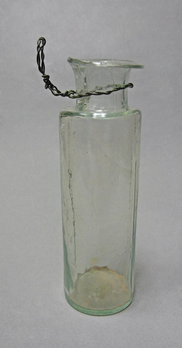 1963.0156.033, Jar, front