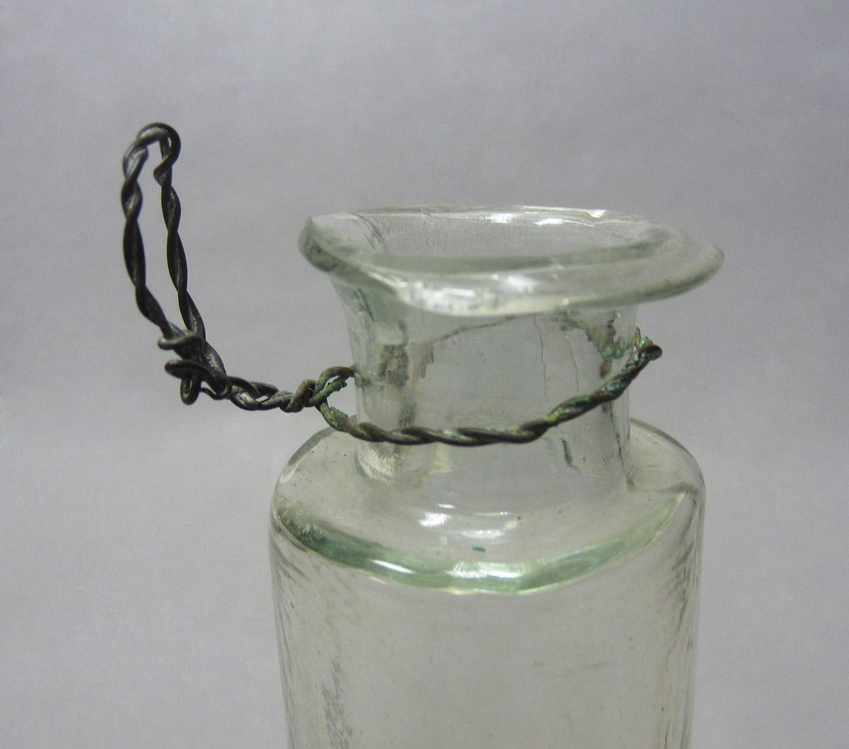 1963.0156.033, Jar, top detail