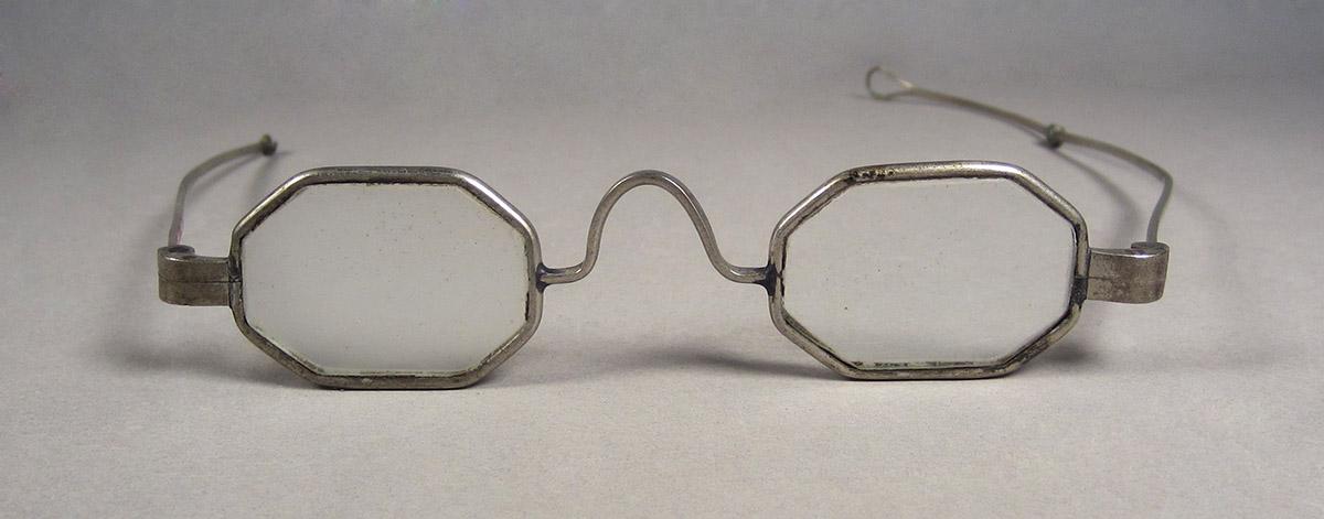 1963.0156.040 B, Eyeglasses, front