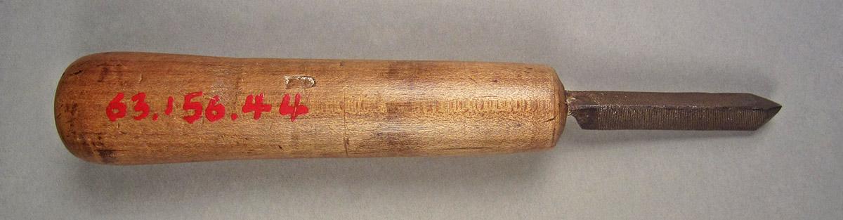 1963.0156.044, Turning chisel, side 2