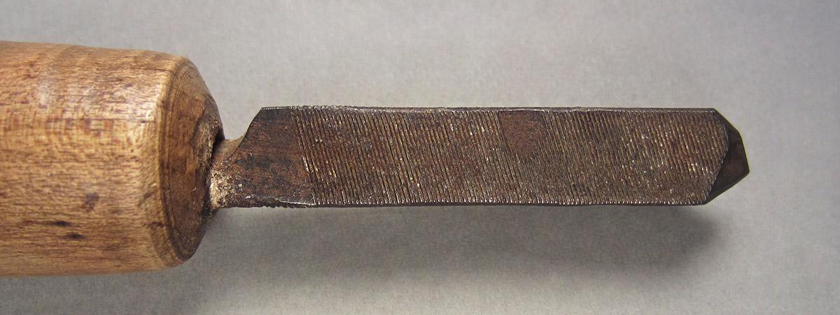 1963.0156.044, Turning chisel, blade side 1