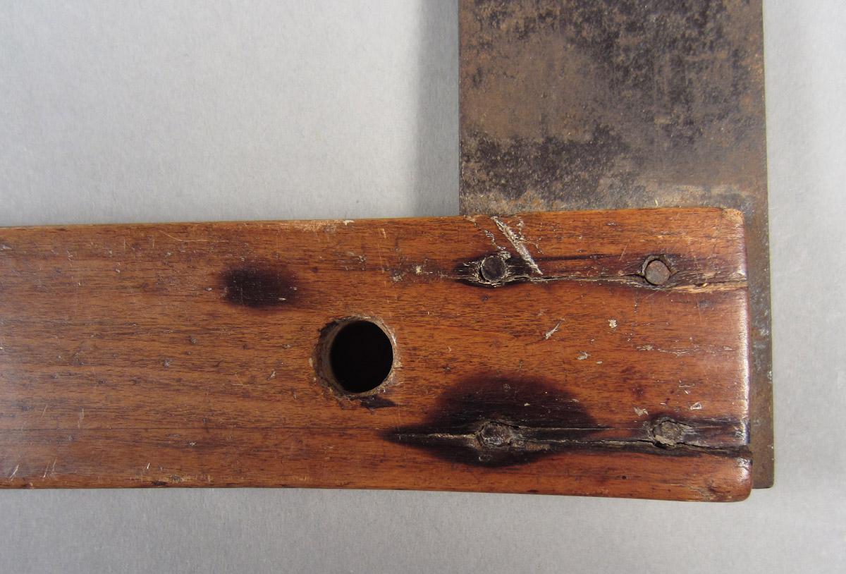 1963.0156.050 Square, joint side 1