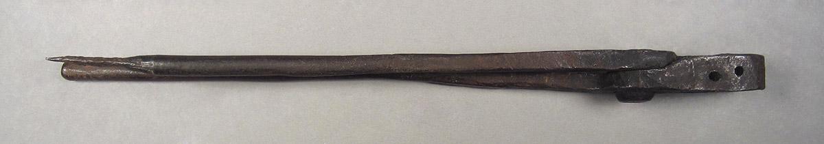 1963.0156.058, Pincers, side 2
