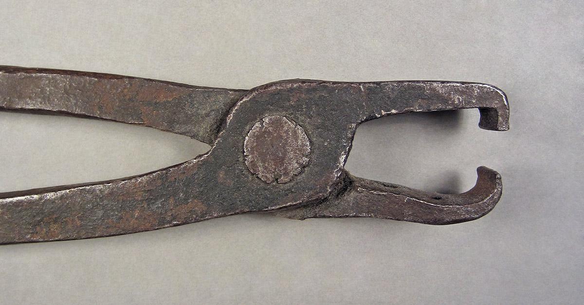 1963.0156.058, Pincers, jaws side 1